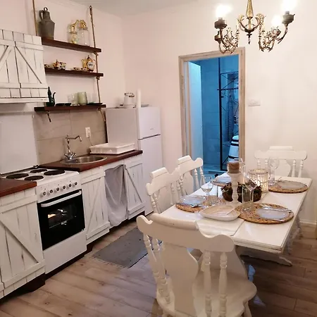 Apartment Prica Pod Kestenom Palic