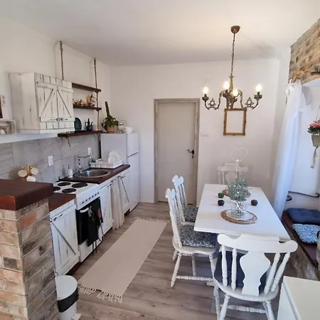 Apartment Prica Pod Kestenom Palic